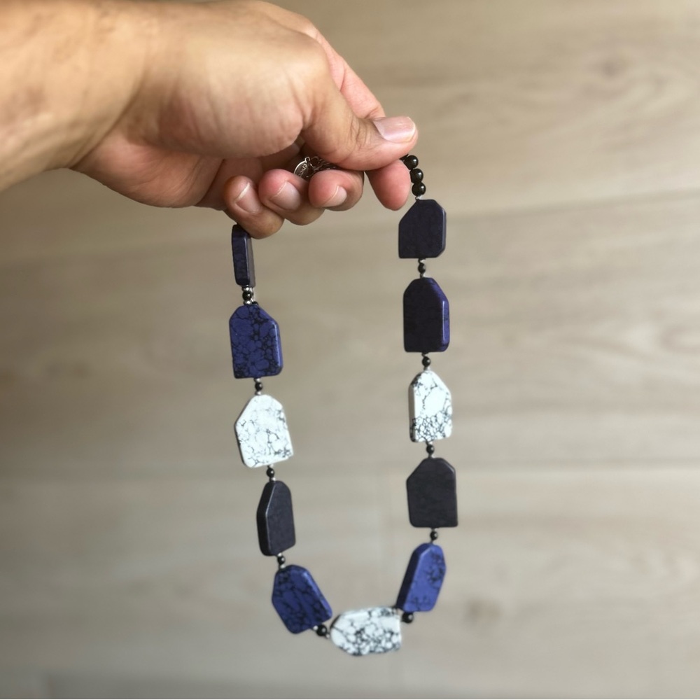 Chico’s Dyed Howlite Necklace